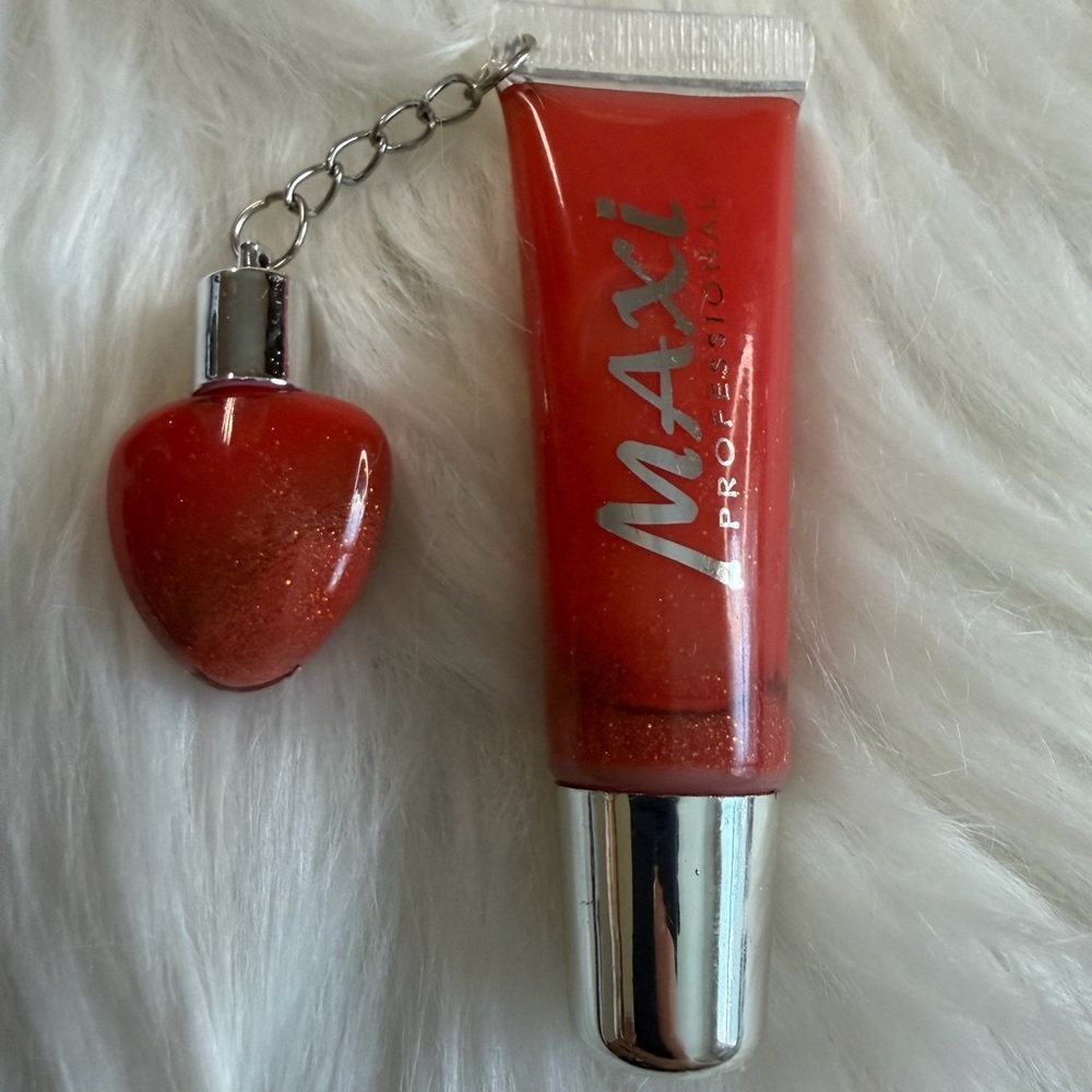 💚4/$10 Maxi Professional Red Lip Gloss